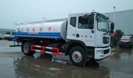 洒水车视频,洒水车守护城市清新